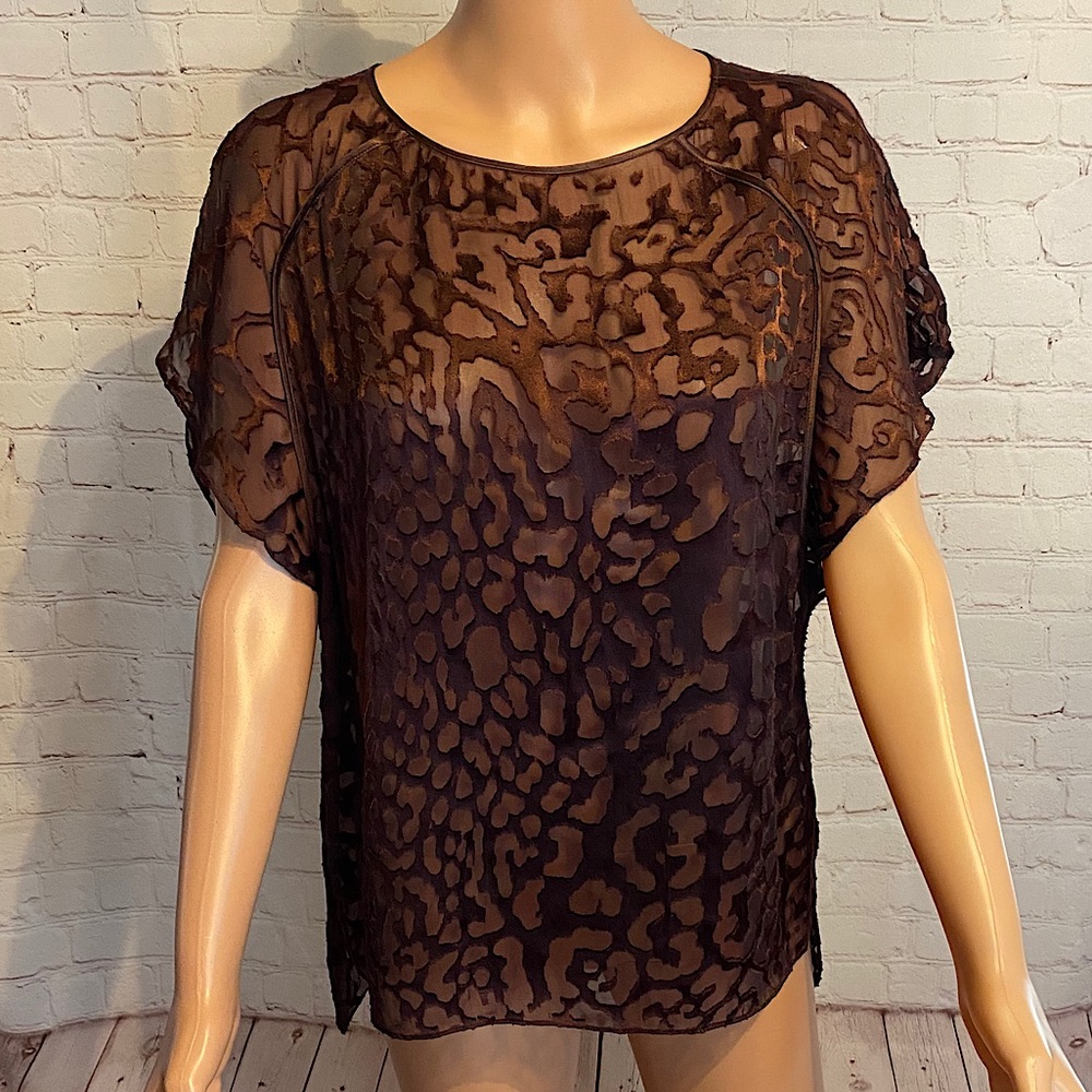 Robert Rodriguez velvet cheetah print blouse size 8 brown color